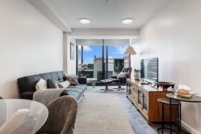 Cosy 2brm CBD apartment